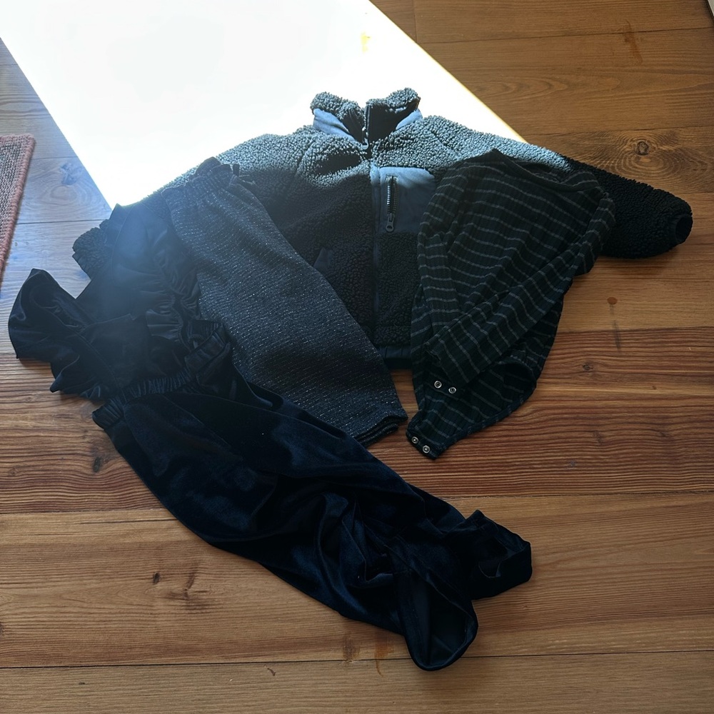 Zara kid 3-4 years Black and Gray Clothing Set